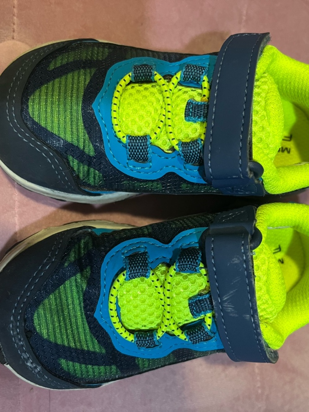 Toddler Merrill Athletic Sneakers in Neon Yellow & Navy